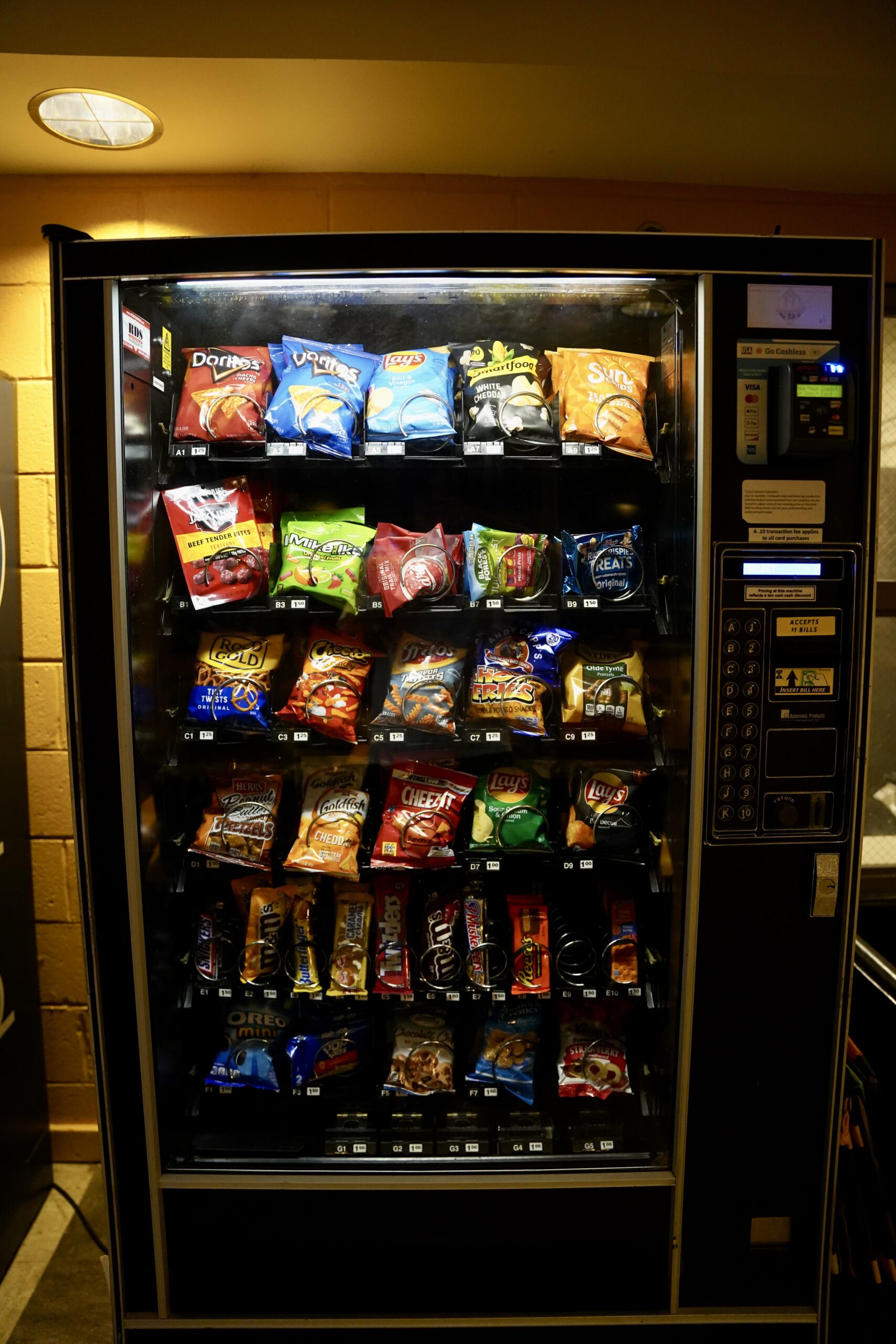 Snack Vending Machine 23 Selection 